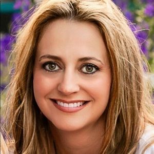 Meet your Posher, Deanna